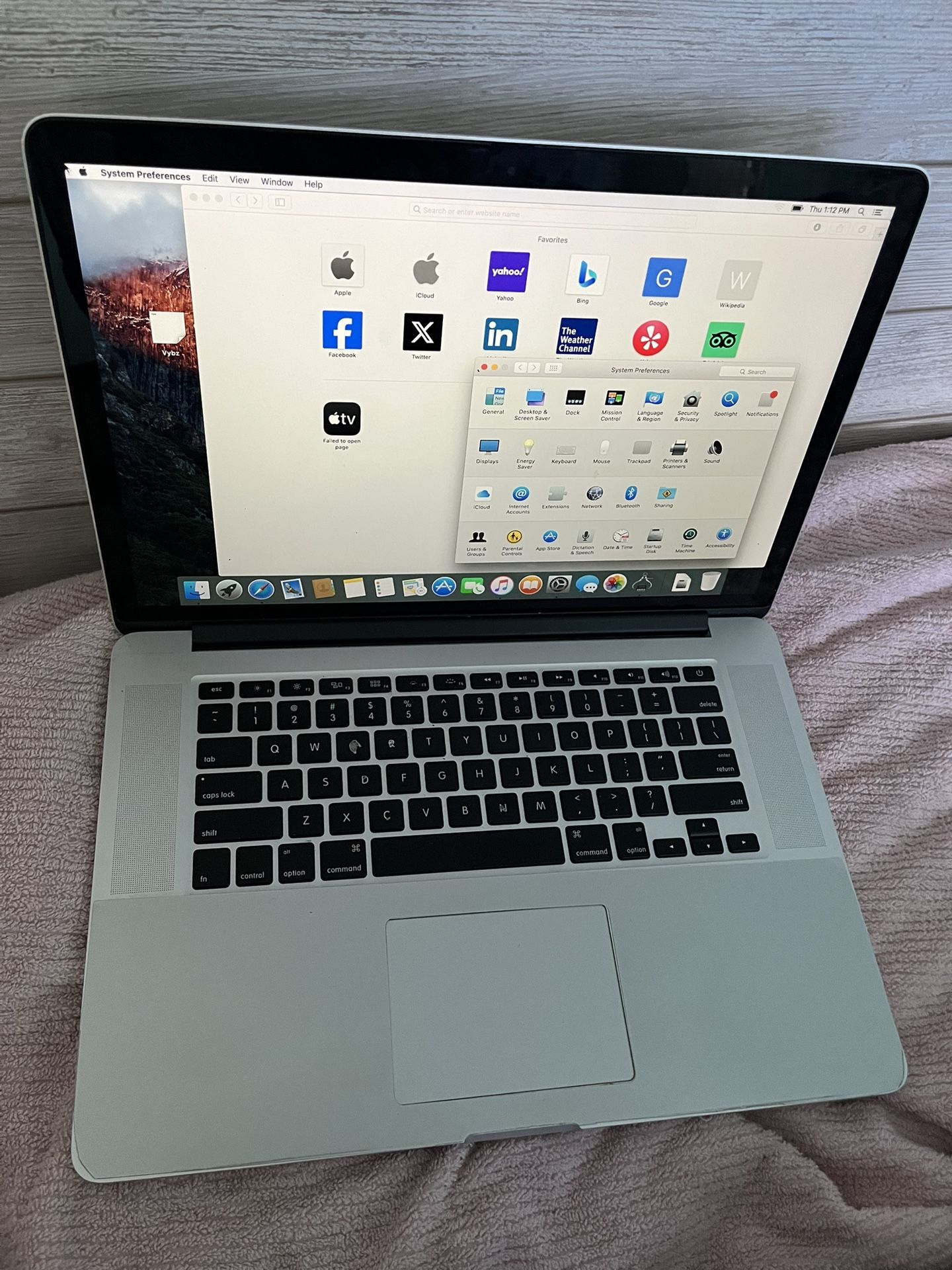 Clean 2015 15” MacBook Pro Retina Display i7 1TB