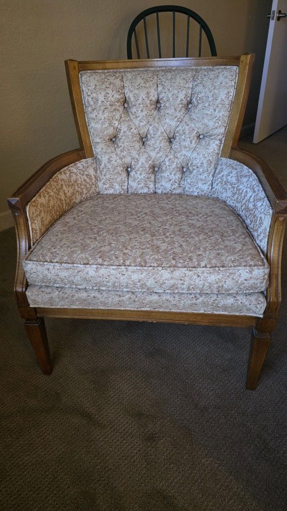 Beige Fabric Armchair - Victorian Style