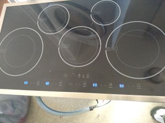 ELECTROLUX ICON (WITH ERROR)