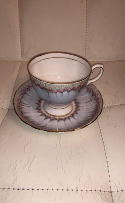 Tuscan Fine English Bone China. Teacup & Saucer. Rare Pattern!