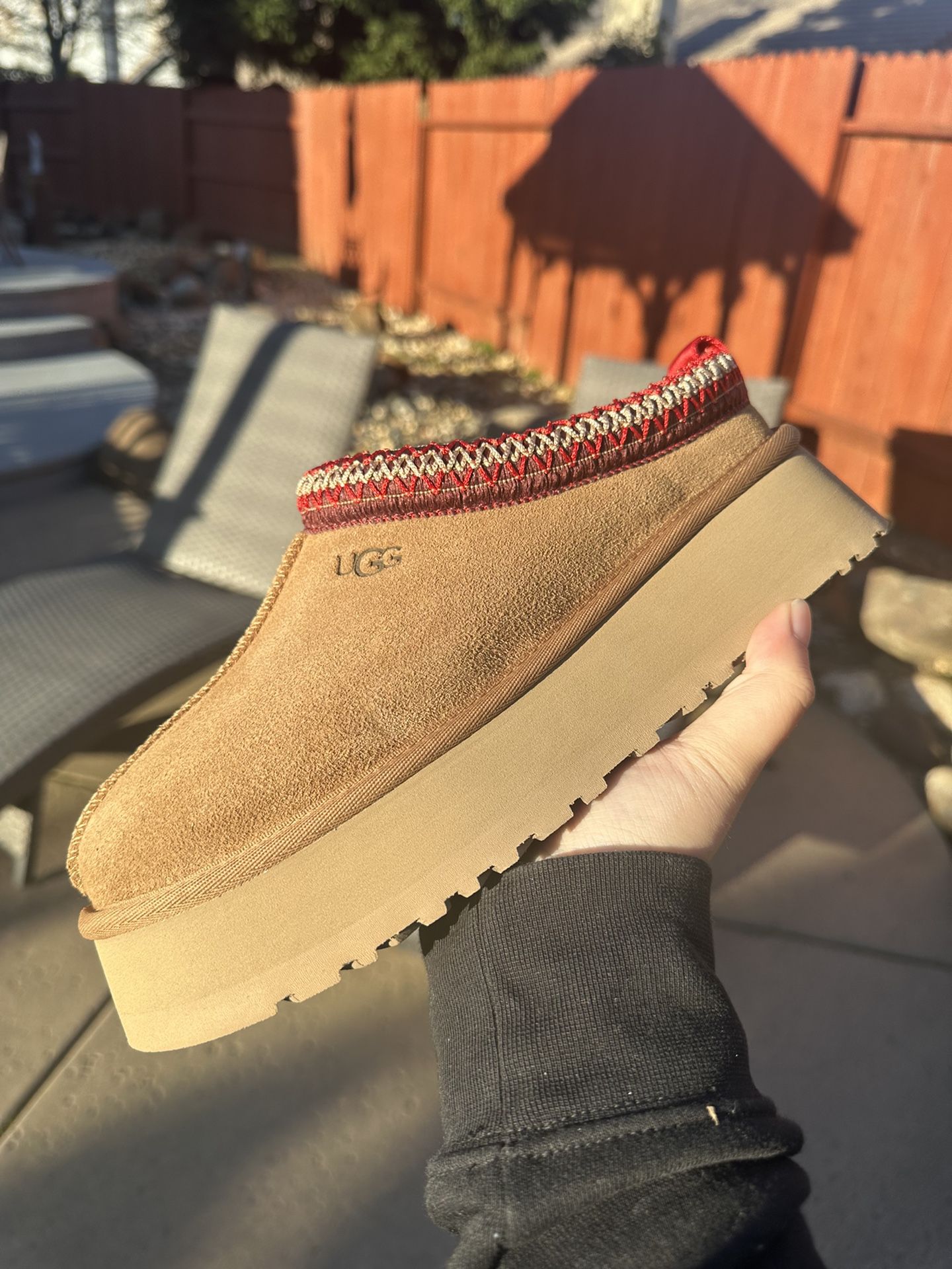 UGG Tazz Chestnut 