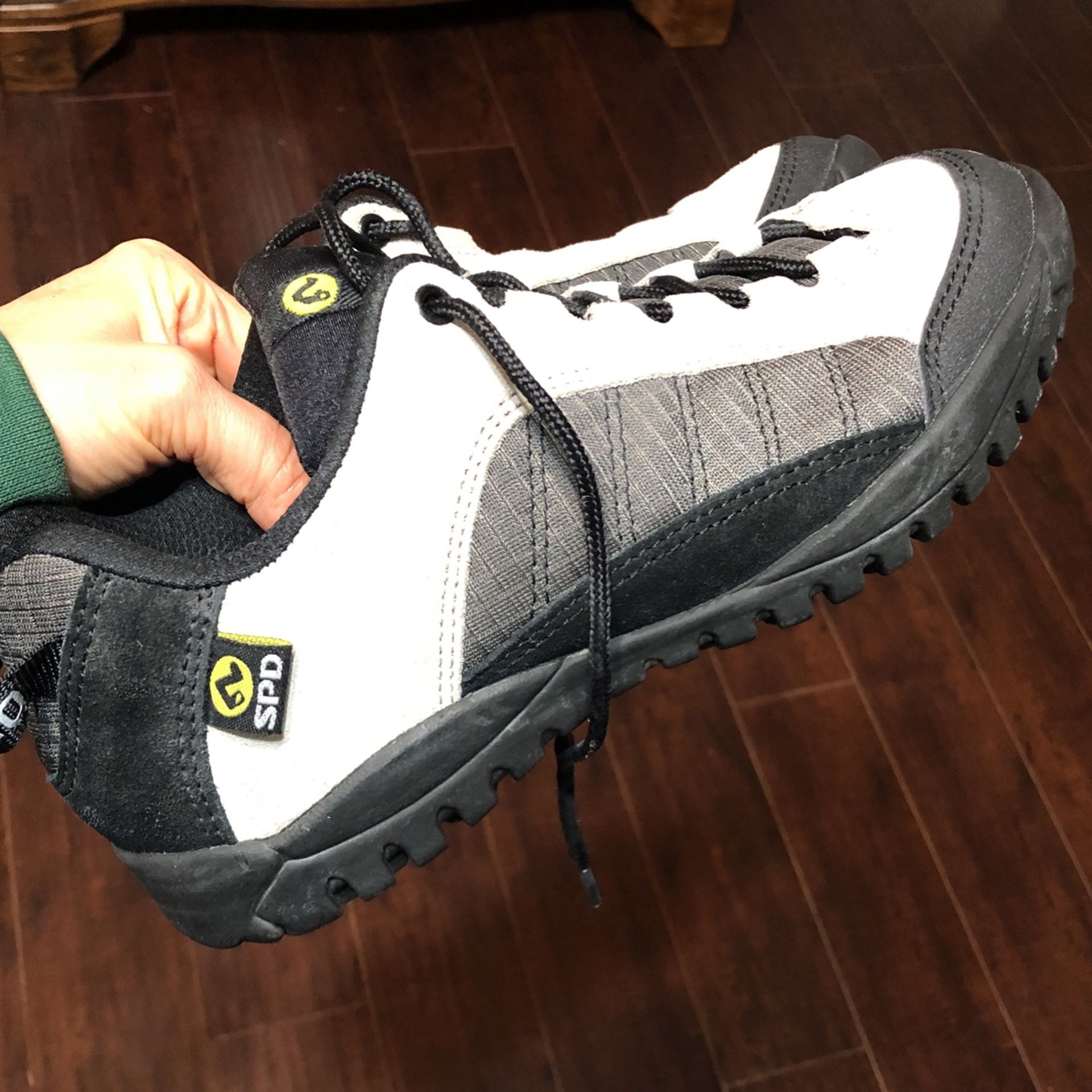 Brand New Womens Shimano Mountain β°οΈ Biking π΄π»ββοΈ Shoes