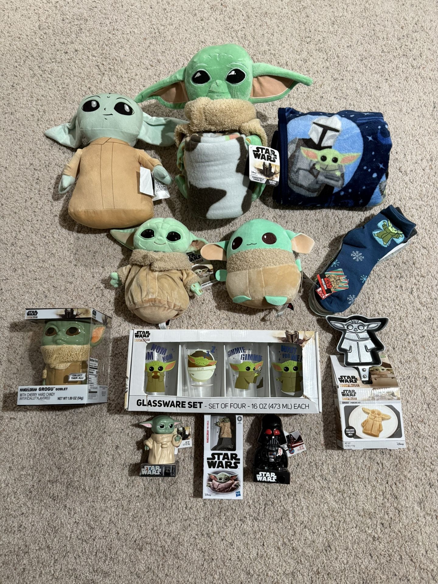 Star Wars Mandalorian The Child Grogu Lot