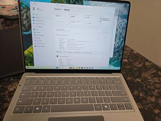 Microsft surface 14.5 in touch screen
