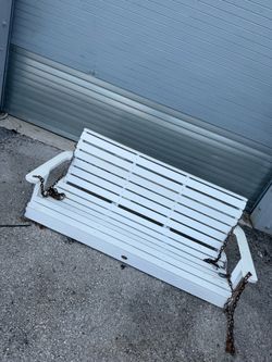 Outdoor swing