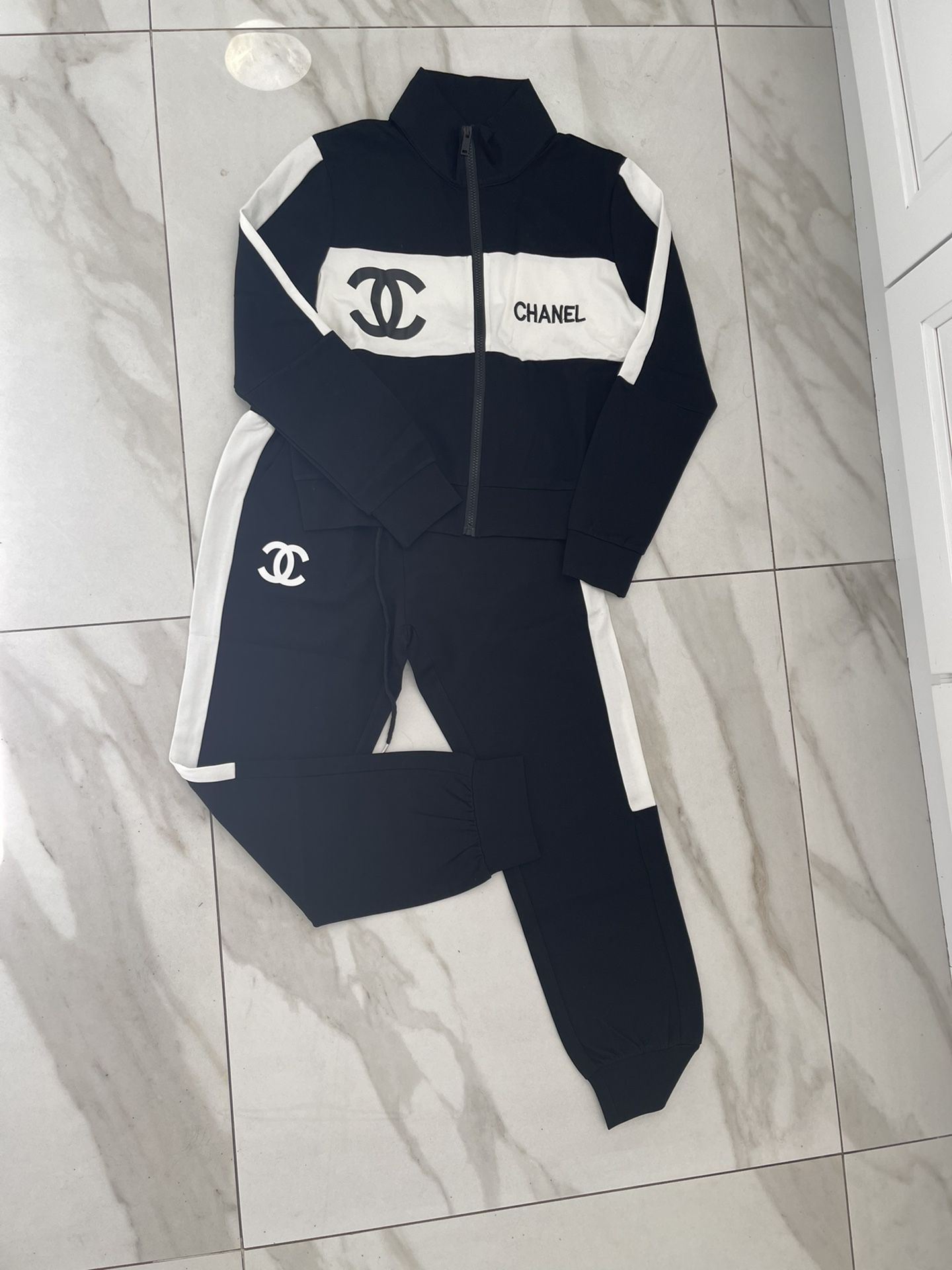 Chanel Tracksuit for Sale in Los Angeles, CA - OfferUp