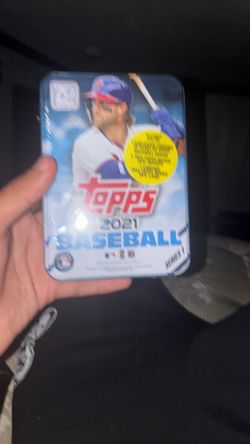 2021 Topps Baseball Series 1 Tin