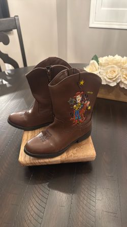 Girls boots