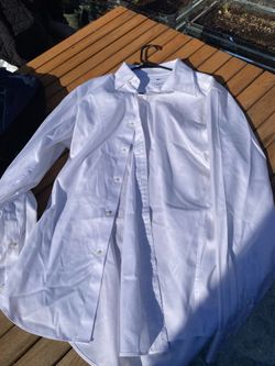 UNIQLO White Button Down