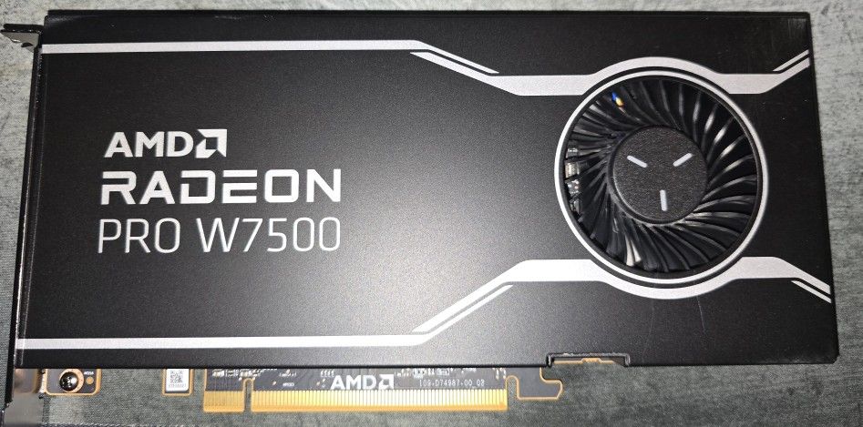 AMD RADEON Pro W7500 Graphics Card