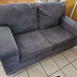 Ashley Furniture Kanosh Couch And Lovesest