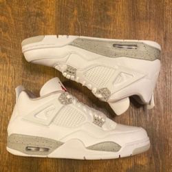 WHITE OREO JORDAN 4'S! Size 8.5