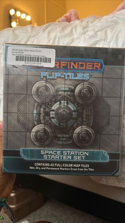 Starfinder Flip-Tiles Space Station Starter Set