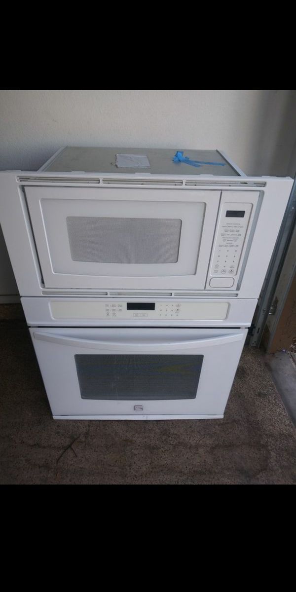 Kenmore double wall oven microwave combo new condition for Sale in