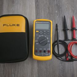 Fluke 87V multimeter w/ leads