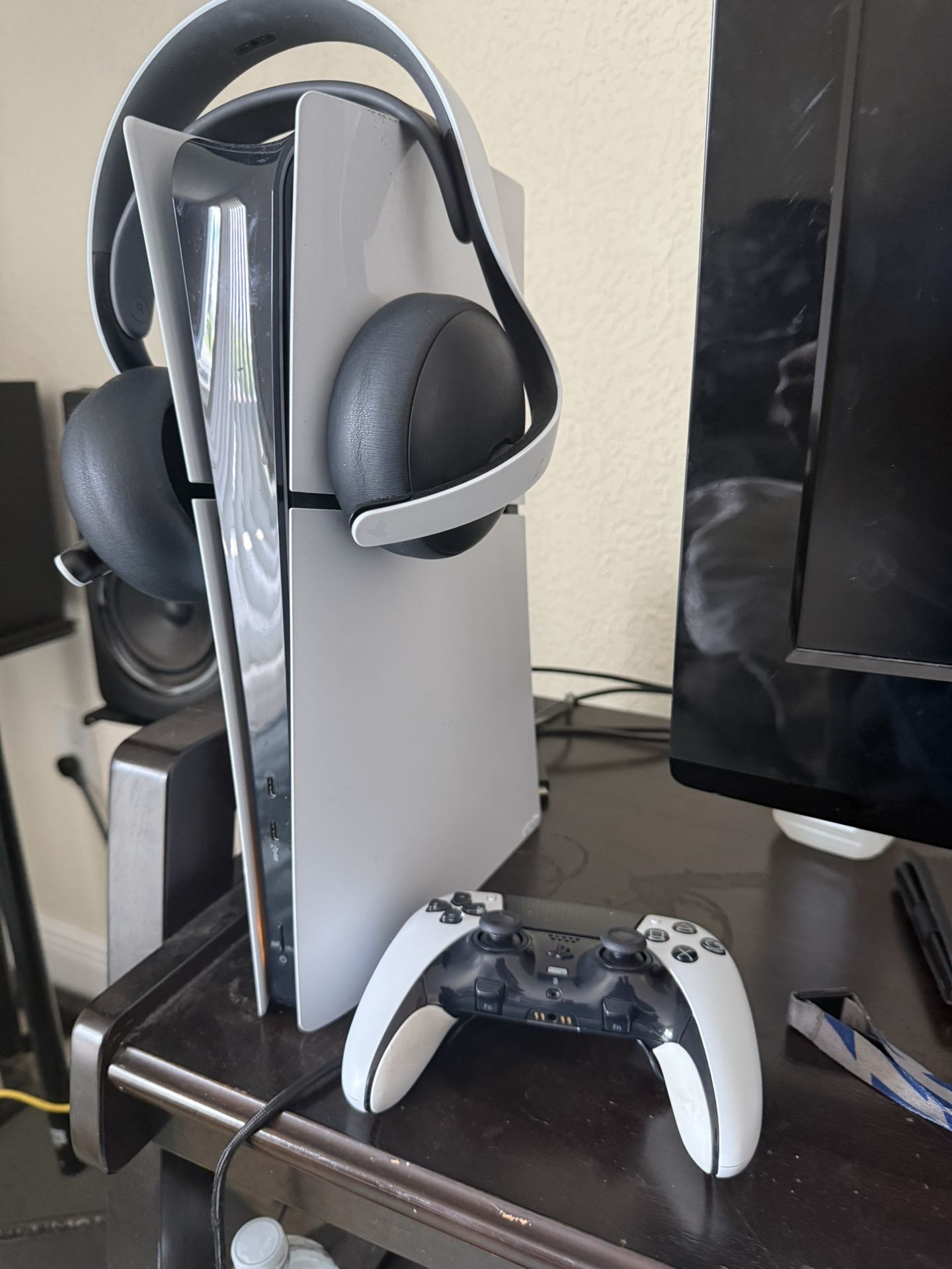Playstation 5 Console Digital 1TB, DualSense Edge Controller, Pulse Elite Wireless Headset