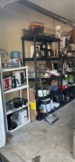 Garage sale Saturday 5 th Sunday 6 th 8:00am-5:00pm