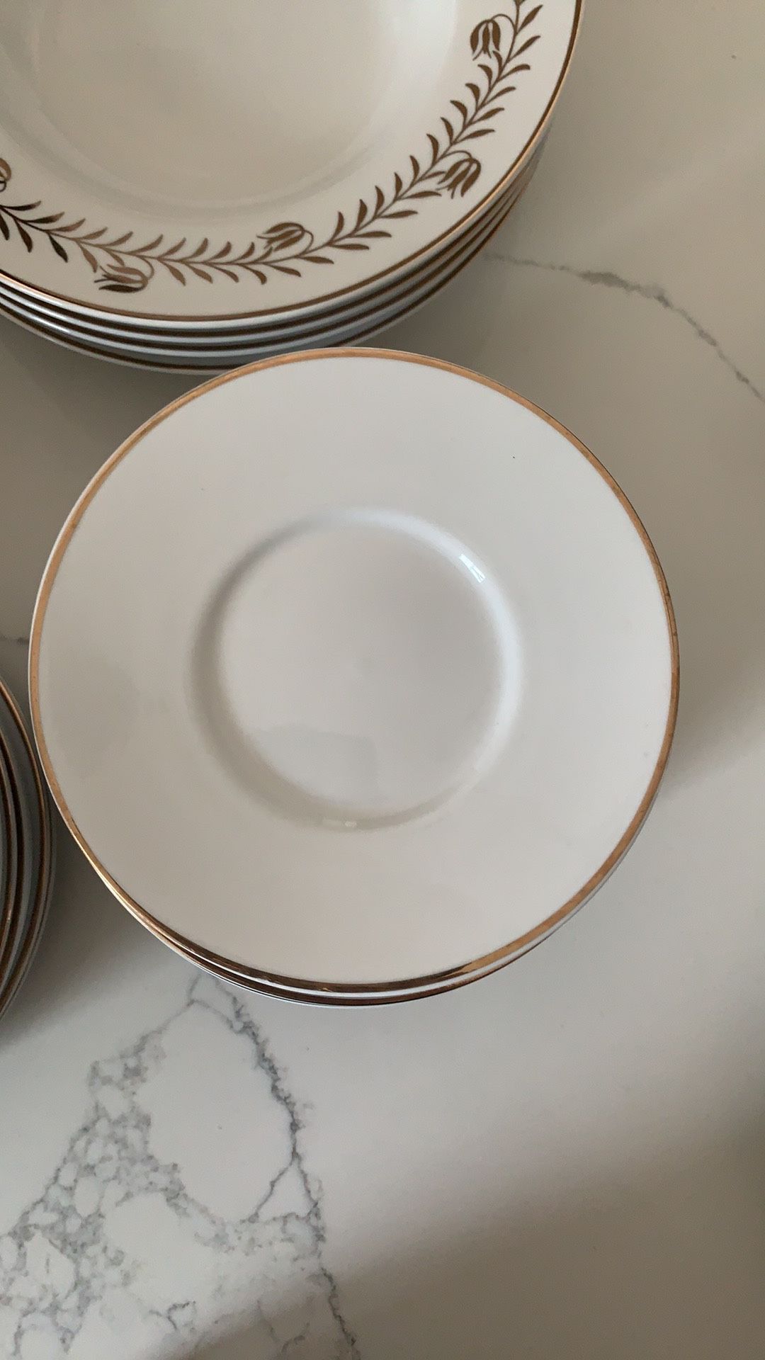 Martha Stewart every day 20 piece dinnerware set