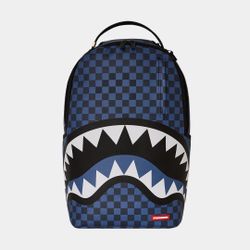 Sprayground midnight shark in paris
