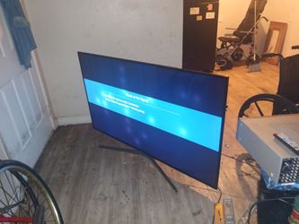Samsung 65 inch smart t.v (NEW)
