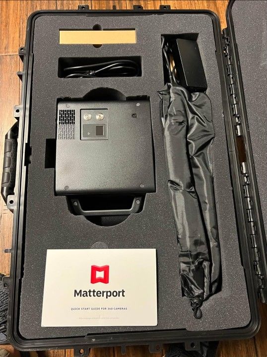 Matterport Mc250 Pro2 3d camera in hard case with full kit.
