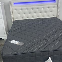  queen bed frame platform bed/charging station &built in LED light.