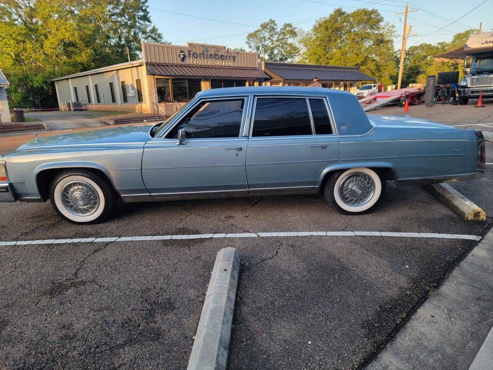 1985 Cadillac Fleetwood