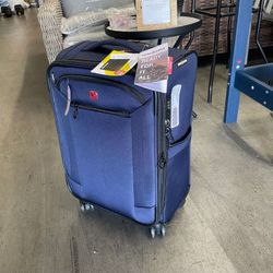 SWISSGEAR Stride Expandable Carry-On Spinner Luggage, Peacoat Blue, 8 Wheels and Built-in TSA Lock