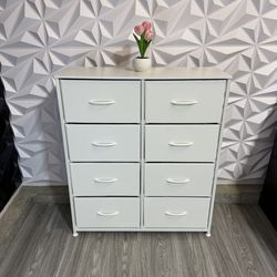 Dresser with 8 Drawers