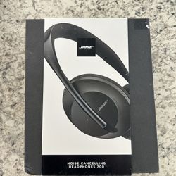 Bose Noise-Cancelling 700 Headphones