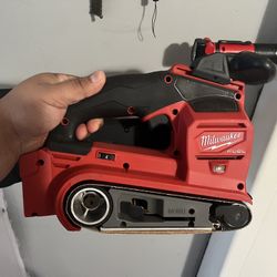 Milwaukee M18 FUEL 18-Volt Lithium-Ion Cordless Belt Sander (Tool-Only)