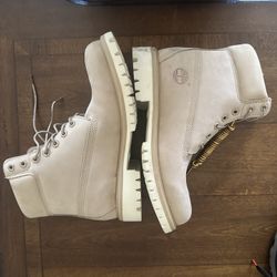 Timberland Men’s Boot Cream Size 9 