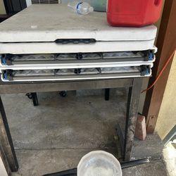 Dos Mesas Casi. Nuevas 2 X 50$