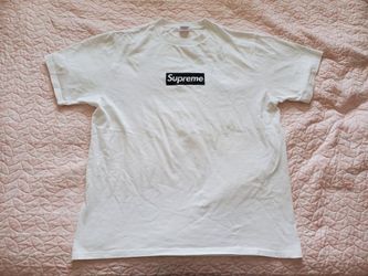 T-Shirt Supreme Paris Box Logo Tee White SS16 Men's Medium for Sale in Fort  Lauderdale, FL - OfferUp