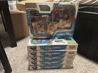 Fusion Strike Lost Origin Lucario V-Star Premium Collection