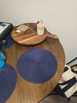 Round Wooden Rable with Chairs