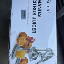 Sopito Manual Citrus Juicer