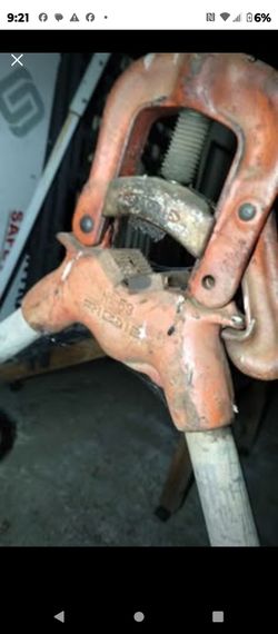 RIDGID Tripod Pipe Vise