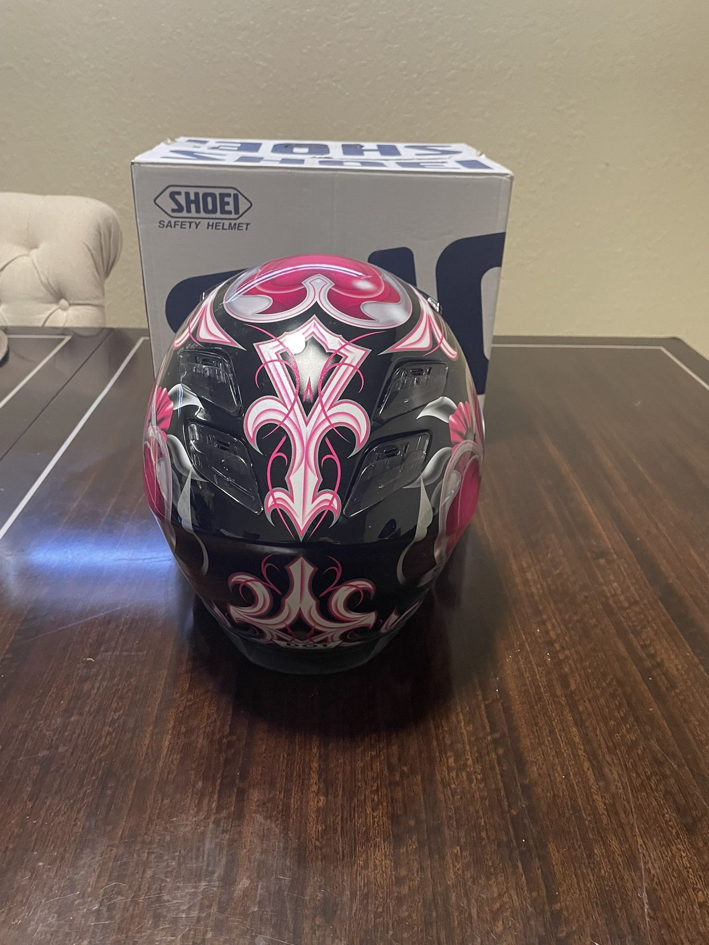shoei corazon helmet SHOEI RF1100 CORAZON HELMET. for Sale in Hialeah Gardens, FL