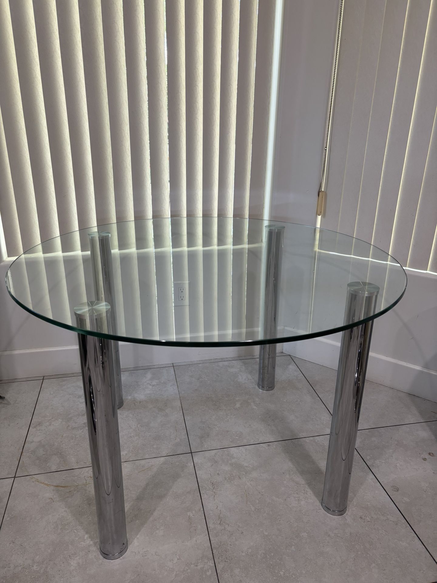 Dinning Table