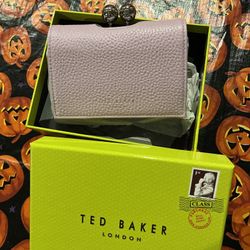 Purses Totes And Wallets For Sale