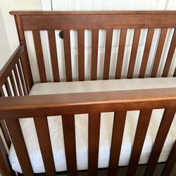 Baby Crib With Newton Baby Mattress