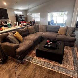 Spacious Grey Polyester Couch – Cindy Crawford Home, Great for Family Rooms