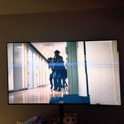 Smart Roku Onn TV 65"