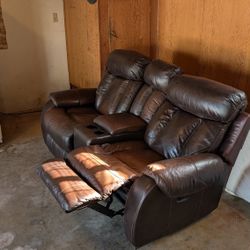 Beautiful Dual Recliner 