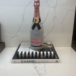 ***Stunning Moët & Chandon****