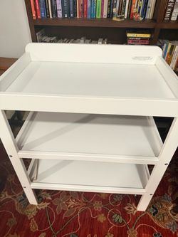 White baby changing table