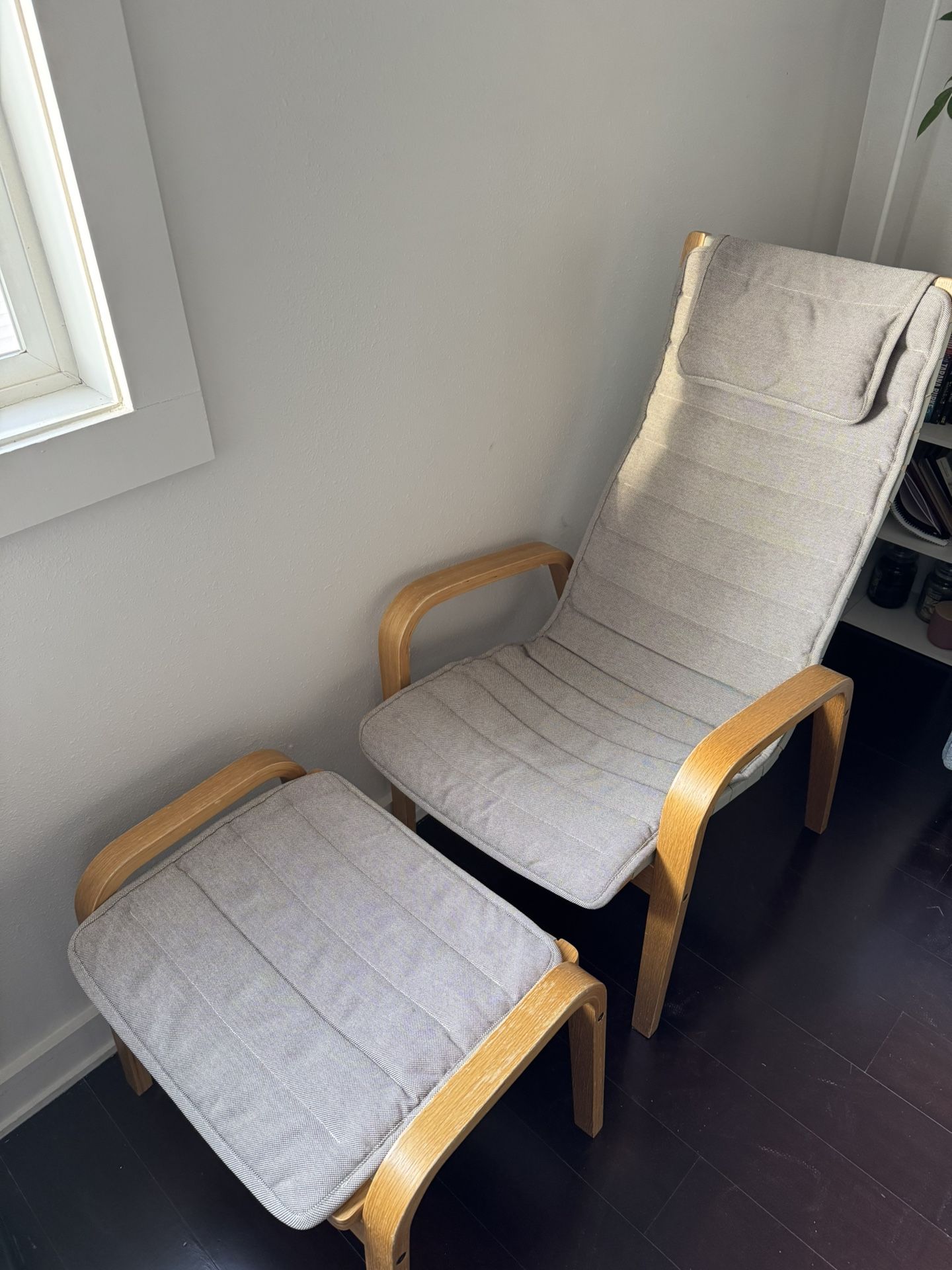 MUJI Arm Chair With Feet Rest