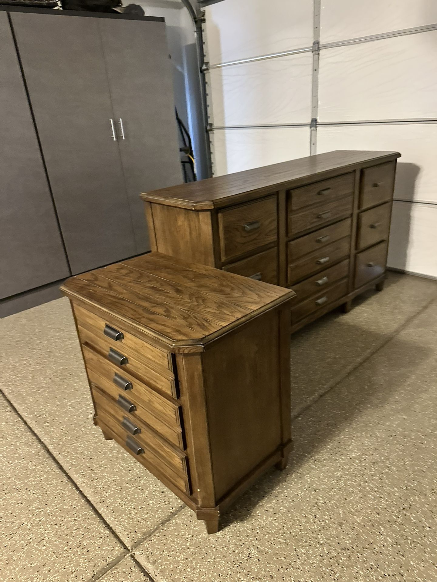 Dresser And nightstand