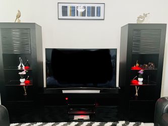 Media Console (65 inc Tv Stand )